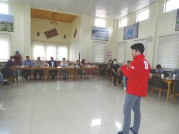 Hisarcık Kızılay Gönüllüleri Faaliyetlerini Tanıttı
