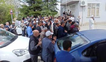 Hisarcık Kutluhallar Köylüleri Yağmur Duasına Çıktı
