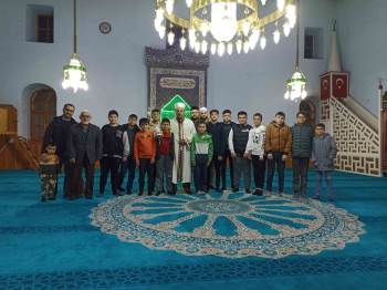 Hisarcık’Ta “Cuma Gecesi Ailece Camideyiz” Programı
