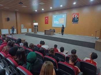 Hisarcık’Ta “Küresel Isınma, Nedenleri Ve Alınacak Önlemler" Konulu Söyleşi
