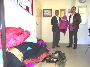 Hisarcık’Ta 40 Öğrenciye Bot Ve Mont Yardımı
