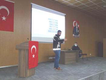 Hisarcık’Ta Annelere Uyuşturucu Semineri
