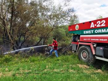 Hisarcık’Ta Arazi Yangını
