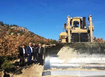 Hisarcık’Ta Belediyesi Ve Bor İşletmesi’Nden Arazi Sahiplerine Yeni Alternatif Yol
