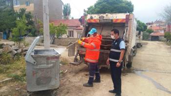 Hisarcık’Ta Çöp Konteynerleri Dezenfekte Ediliyor
