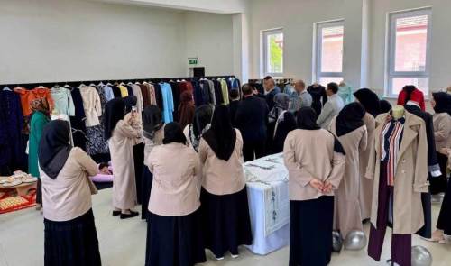 Hisarcık'ta el emeği ürünler sergide beğeniye sunuldu