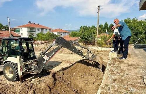 Hisarcık’ta Halk Ekmek Fabrikası için ilk kazma vuruldu