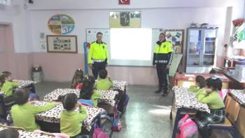 Hisarcık’Ta İlkokul Öğrencilerine Trafik Eğitimi
