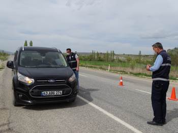 Hisarcık’Ta Kısıtlamaya Zabıta Desteği
