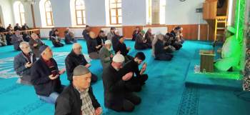 Hisarcık’Ta Merhum Öğretmenler İçin Mevlit Okutuldu
