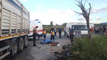 Hisarcık’Ta Motosiklet, Kamyonla Çarpıştı: 1 Ölü
