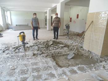 Hisarcık’Ta Okul Binasında Depreme Karşı Güçlendirme Çalışması
