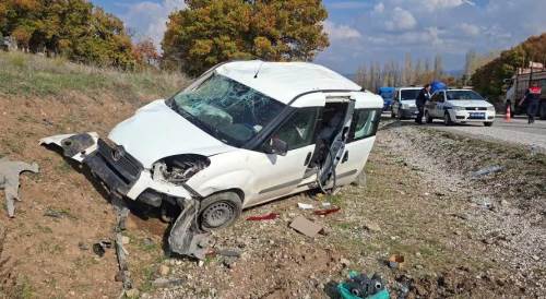 Hisarcık’ta otomobil takla attı, sürücü hastaneye kaldırıldı