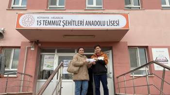 Hisarcık’Ta Üniversiteye Hazırlanan Öğrenciye Akademik Başarı Ödülü
