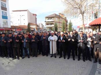 Hisarcık’Ta Yağmur Duası Yapıldı
