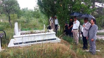 Hisarcıklı Şehit Asker Mezarı Başında Anıldı
