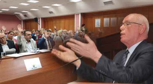 Hizmet ediyoruz diye rahatsız oluyorsunuz!