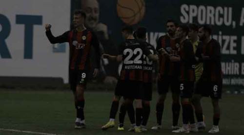 Hoca ve futbolcuların arkasındayız
