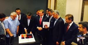 Hoşcan'a sürpriz doğum günü