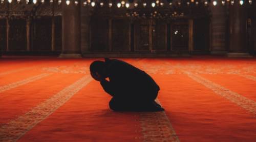 Hucurat Suresi Okunuşu, Türkçe Anlamı, Hakkında Bilgiler, Tefsir ve Faydaları (Dyanet Meali&Dinle)