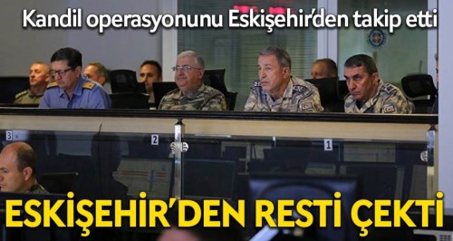 Hulusi Akar Eskişehir'de resti çekti