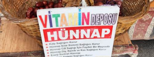 Hünnap meyvesi kış aylarında doğal şifa kaynağı olarak öne çıkıyor!