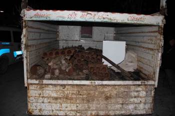 Hurda Hırsızı İki Zanlı Suçüstü Yakalandı
