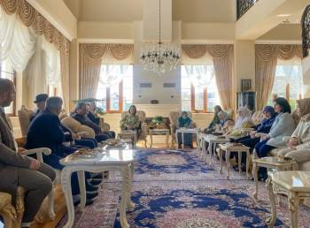 Huzurevi Sakinlerini Vali Konağı’Na Davet Ettiler
