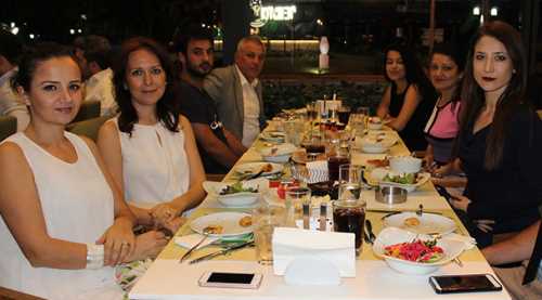 İÇ MİMARLAR İFTARDA BULUŞTU