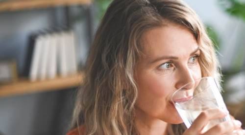 İçtiğimiz su parkinson nedeni olabilir mi? Uzmanlardan dikkat çeken uyarılar