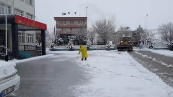 İhsaniye İlçesi Karla Kaplandı
