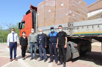 İhtiyaç Sahiplerine 500 Adet Gıda Kolisi
