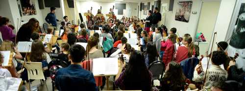 İKİ ELİN SESİ VAR’A MİSAFİR GELDİ