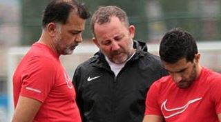 İki oyuncuya özel program!