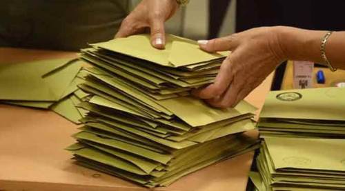 İktidar hızlı muhalefet yavaş