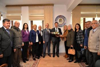 İl İnsan Hakları Kurulu Üyelerinden Vali Şentürk’E Ziyaret
