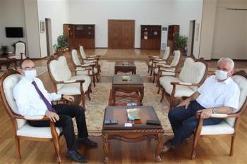 İl Müftüsü Erhun’Dan Rektör Beydemir’E Ziyaret
