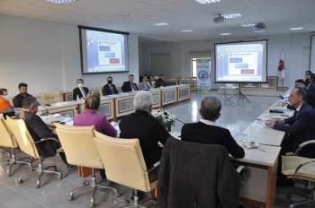 İl Özel İdaresi Yatırımlar Ve Yapılması Planlanan Çalışmalar Değerlendirildi
