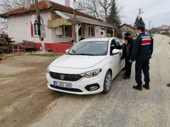 İlçe Girişlerinde Tüm Sürücülerin Ateşleri Ölçülüyor
