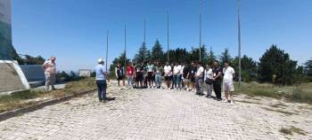 İlçenin Tarihi Yerlerini Gezdiler
