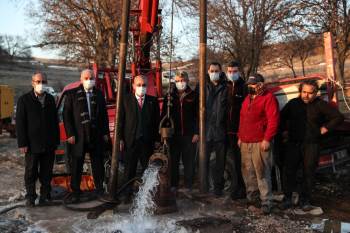 Ilıca’Da Sıcak Su Kuyusu
