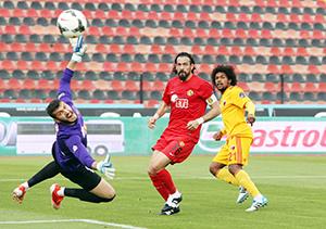 İlk maçında 4 yedi