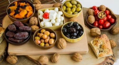 İlk Sahur ve İlk İftar Nasıl Olmalı? Ramazan’a Sağlıklı ve Dengeli Bir Başlangıç İçin Altın Öneriler