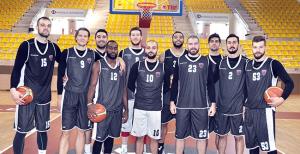 İlk sekiz hedefi sürüyor