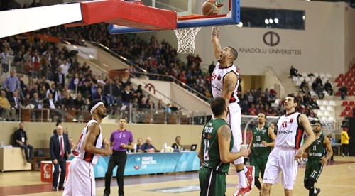 İlk yarının son maçı Sakarya ile