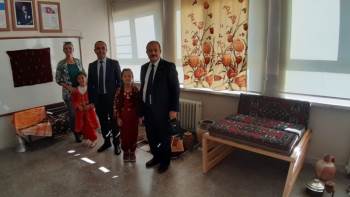 İlkokul Öğrencileri Yöresel Kıyafetlerle Kendi Müzelerini Açtı
