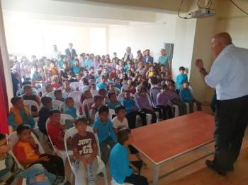 İlkokulda ‘15 Temmuz Demokrasi Zaferi Ve Şehitleri Anma’ Programı
