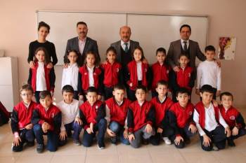 İlkokulda İstiklal Marşını Ezbere Okuma Etkinliği
