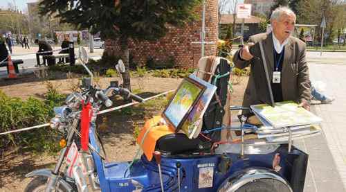 İlkokulda kum üzerine resim çizdi hayatı değişti