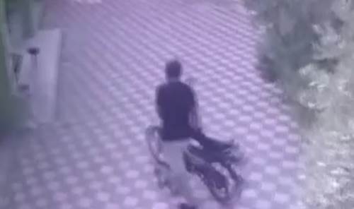 İmama hırsızlık şoku! Namaza diye geldi...